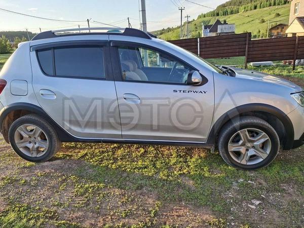 Renault Sandero 2021, фото 2