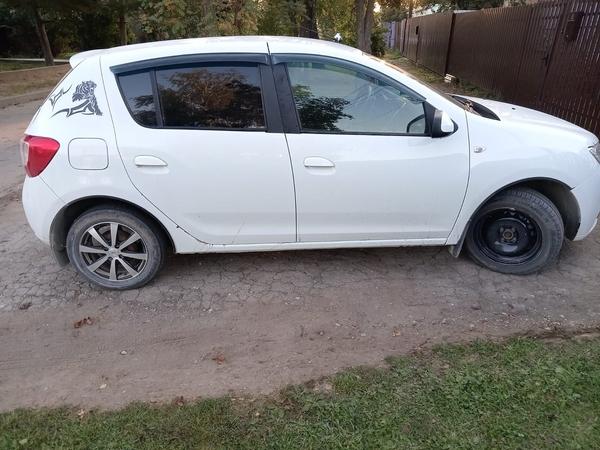 Renault Sandero 2019, фото 2