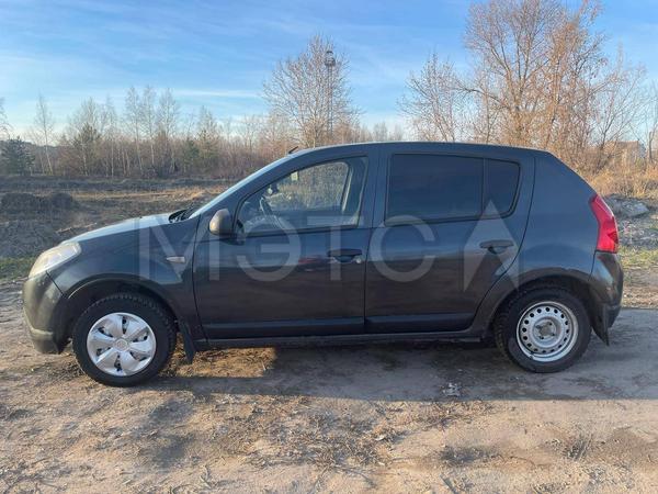 Renault Logan 2010, фото 3