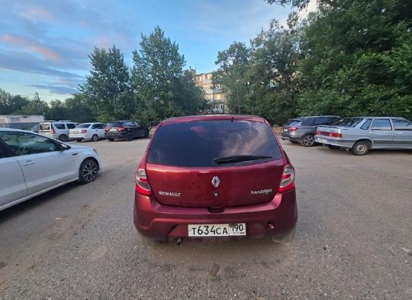 Renault Sandero 2011, фото 2