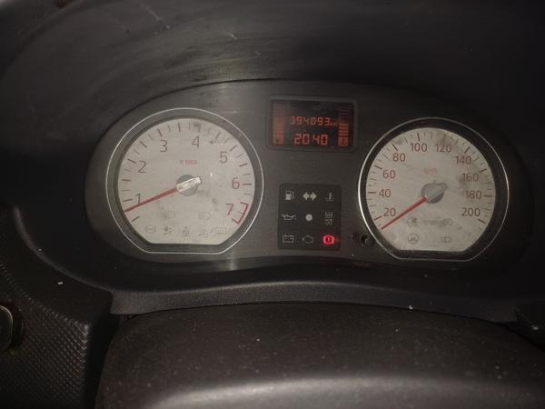 Renault Sandero 2011, фото 2