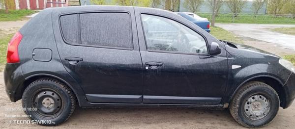 Renault Sandero 2013, фото 2