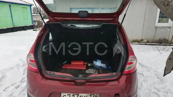 Renault Sandero 2012, фото 3