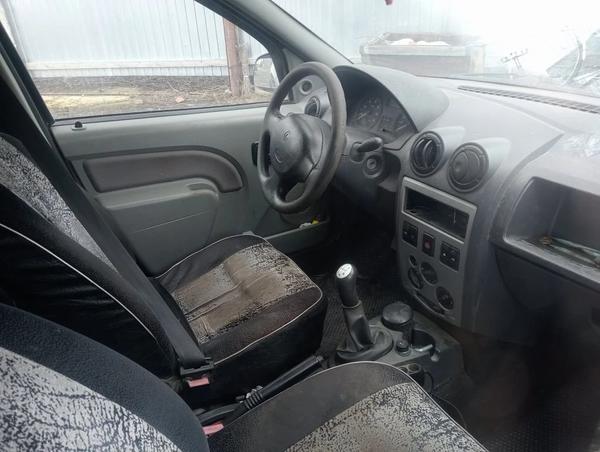 Renault Logan 2008, фото 17