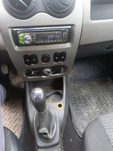 Renault Logan 2010, фото 3