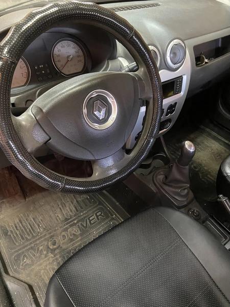 Renault Logan 2011, фото 3