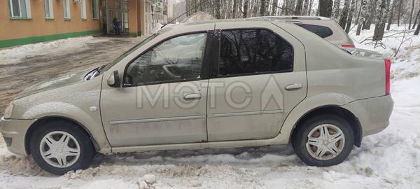 Renault Logan 2012, фото 2