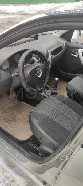 Renault Logan 2012, фото 11