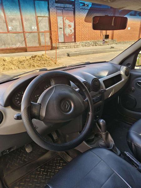Renault Logan 2010, фото 17