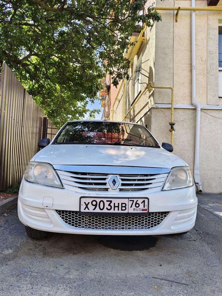 Renault Logan 2010, фото 11
