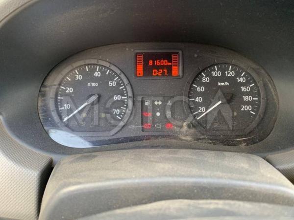 Renault Logan 2011, фото 5