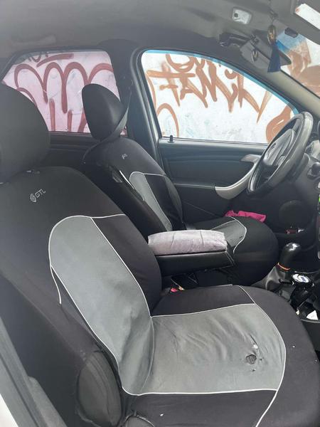 Renault Logan 2011, фото 11