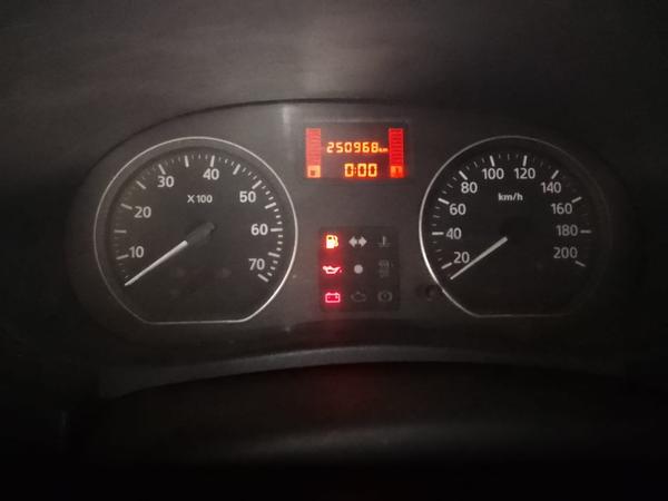 Renault Logan 2013, фото 9