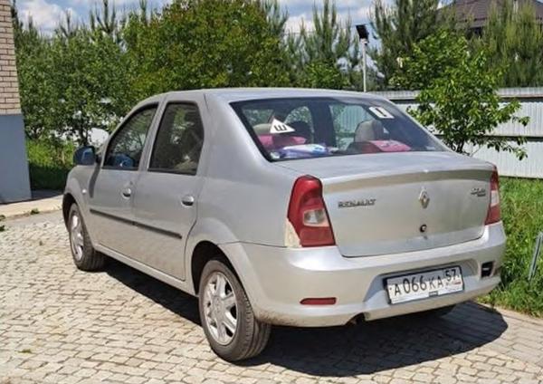 Renault Logan 2013, фото 2