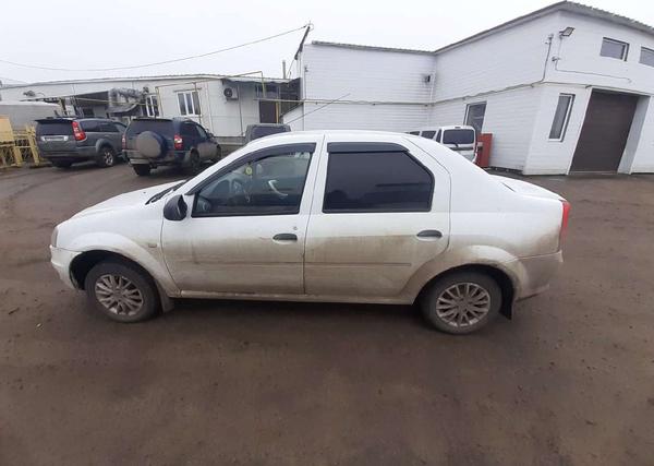 Renault Logan 2014, фото 11