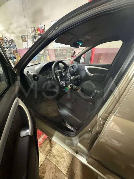 Renault Logan 2014, фото 11