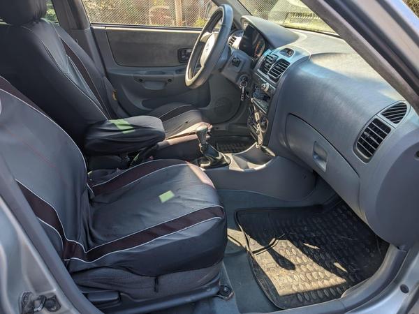 Hyundai Accent 2005, фото 5