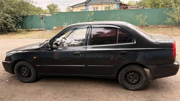 Hyundai Accent 2008, фото 4