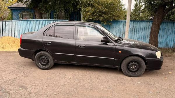 Hyundai Accent 2008, фото 3