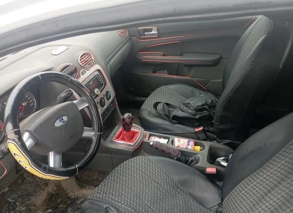 Ford Focus 2007, фото 10