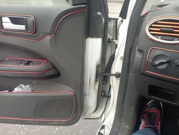 Ford Focus 2007, фото 11
