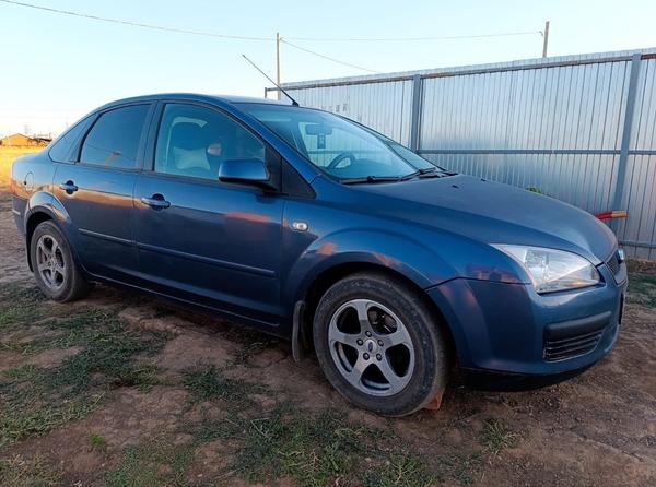 Ford Focus 2005, фото 2