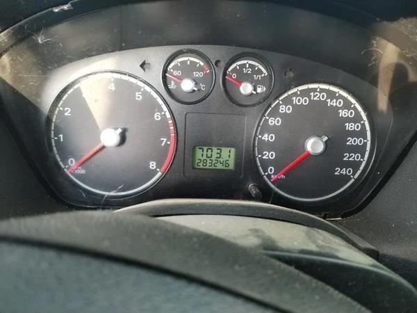 Ford Focus 2005, фото 10