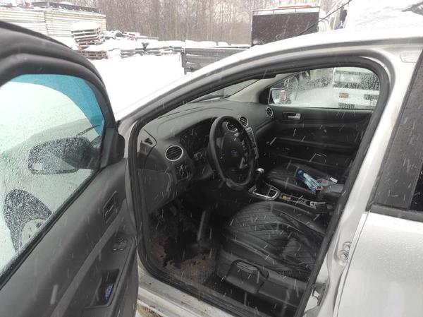 Ford Focus 2005, фото 10