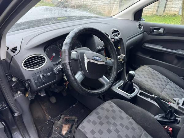 Ford Focus 2007, фото 3