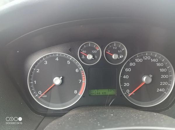 Ford Focus 2007, фото 2