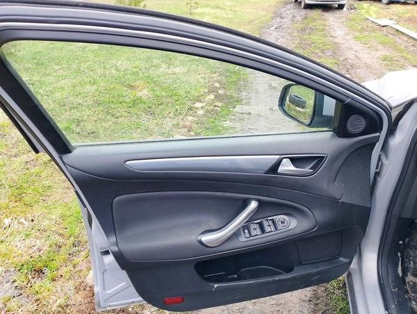 Ford Mondeo 2012, фото 12