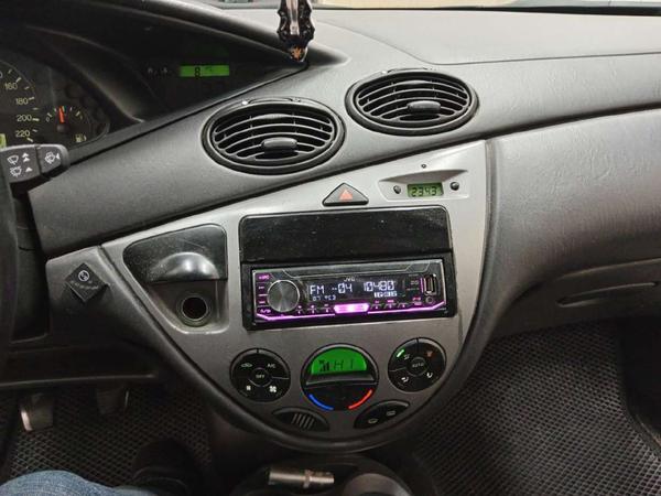 Ford Focus 2004, фото 21