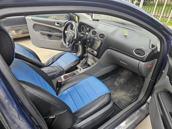 Ford Focus 2009, фото 3