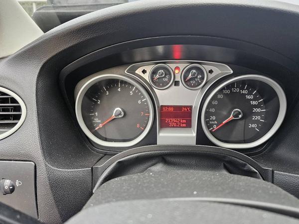 Ford Focus 2009, фото 2