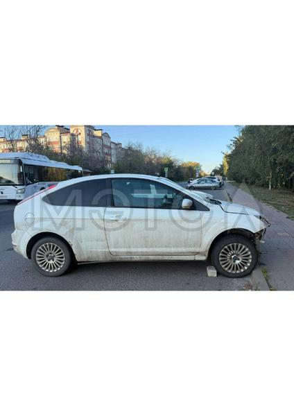 Ford Focus 2011, фото 3