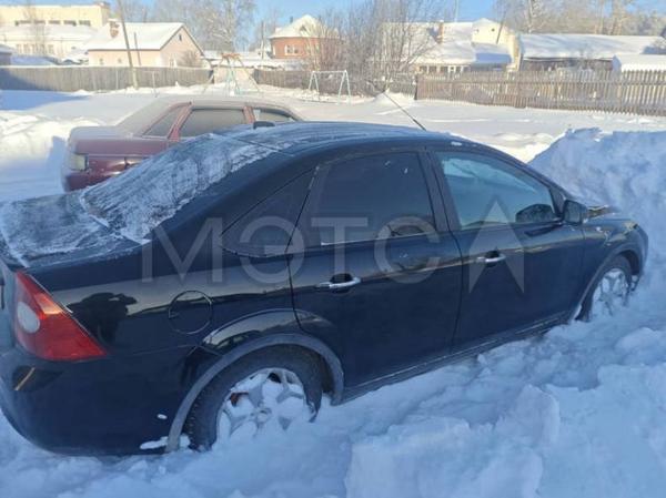 Ford Focus 2009, фото 3