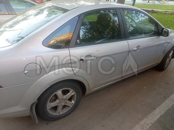 Ford Focus 2009, фото 4