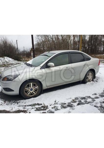 Ford Focus 2010, фото 4