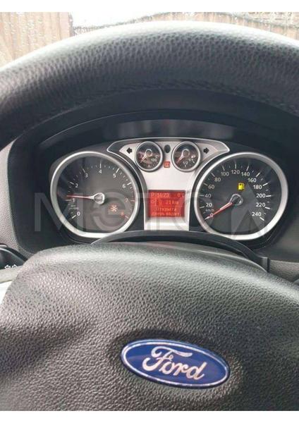Ford Focus 2010, фото 11