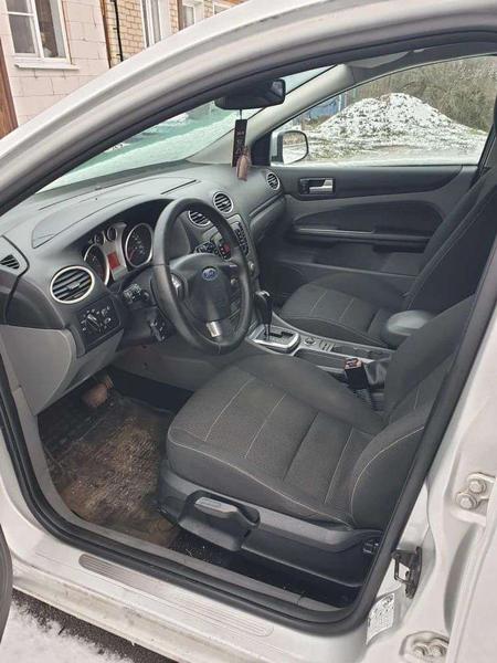 Ford Focus 2010, фото 20