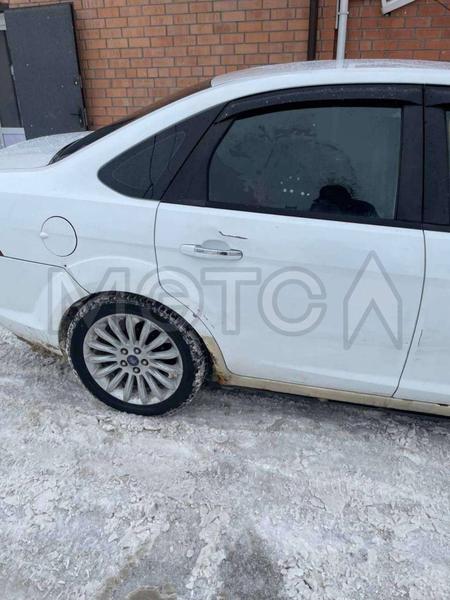 Ford Focus 2010, фото 4