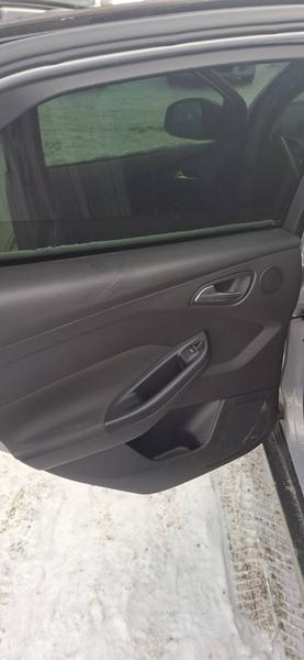 Ford Focus 2011, фото 4