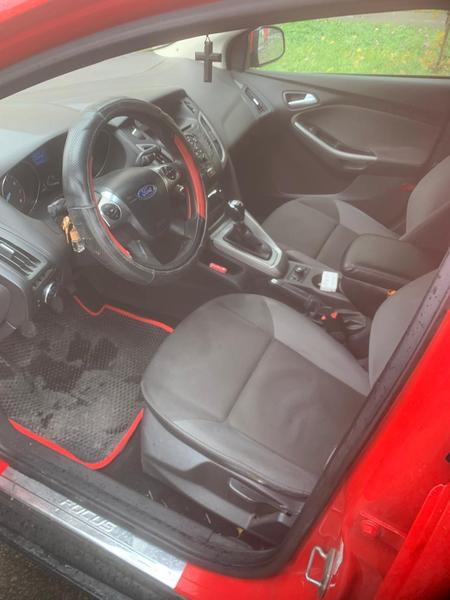 Ford Focus 2011, фото 2