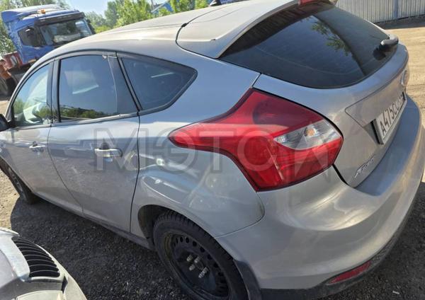 Ford Focus 2011, фото 7