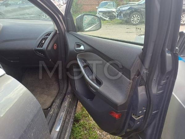 Ford Focus 2011, фото 7