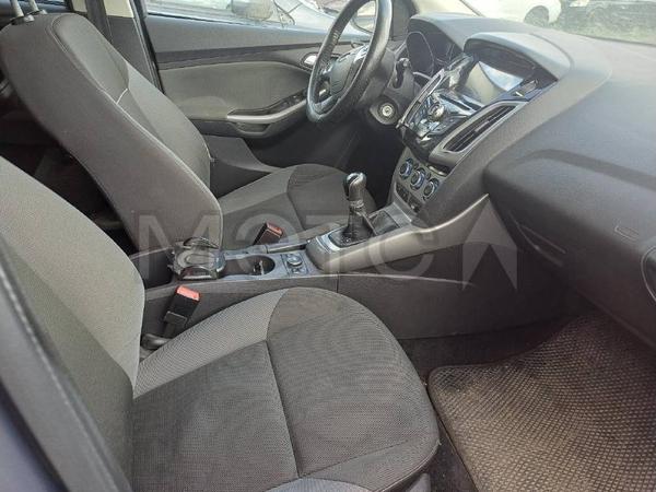 Ford Focus 2011, фото 6