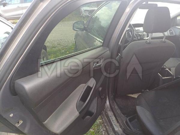 Ford Focus 2011, фото 12