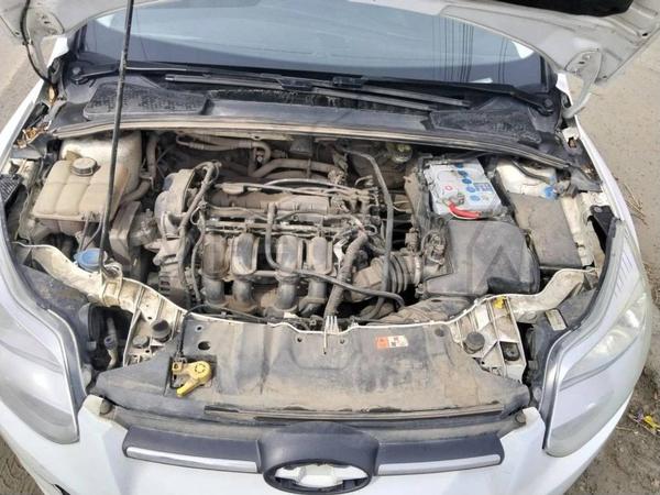 Ford Focus 2011, фото 19