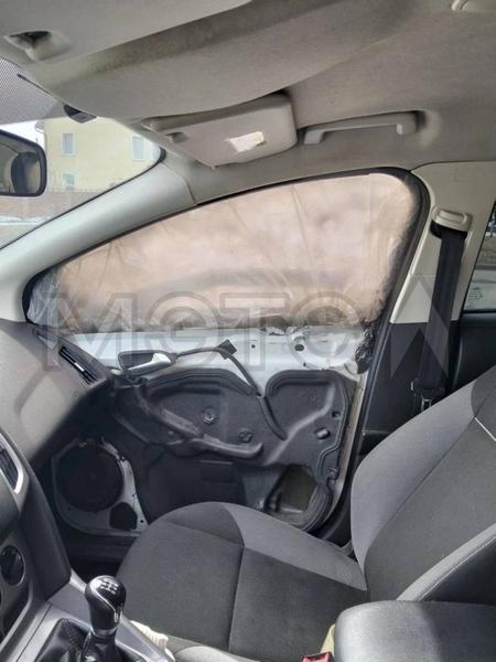 Ford Focus 2011, фото 15