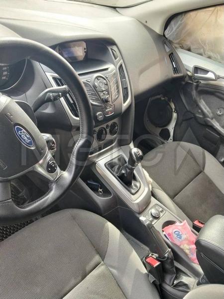 Ford Focus 2011, фото 8